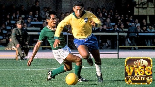 Garrincha đã có lối chơi đẹp mắt và cuốn hút